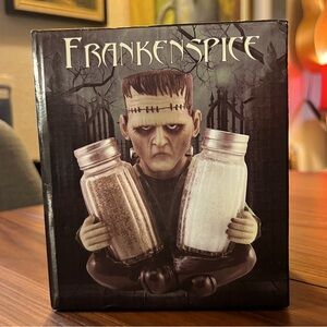 Frankenstein salt and pepper holder by Frankenspice, new in box Halloween gift
